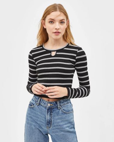 Women's Drawstring Cropped Hoodie Casual Plain Hoodies for Women Workout Crop Tops Sweatshirt Long Sleeve