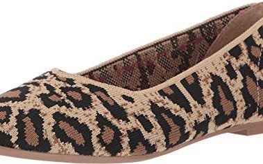 Skechers Women's Cleo Claw-Some Ballet Flat, Natural, 10 W US