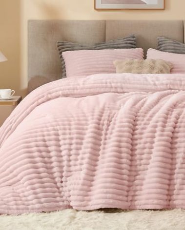 BEDELITE Fleece Full Comforter Set -Super Soft & Warm Fluffy Pink Bedding, Luxury Fuzzy Heavy Bed Set for Winter with 2 Pillow Cases