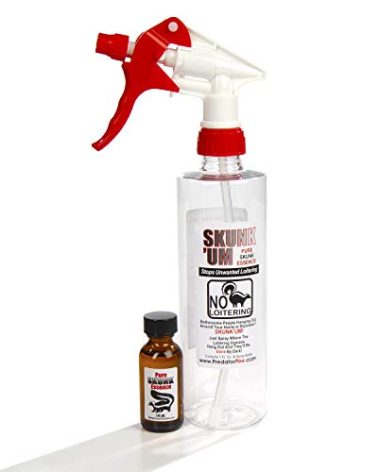 PredatorPee Skunk'Um Skunk Scent Spray - Stop Unwanted Loitering and Unwanted Guests - Regular