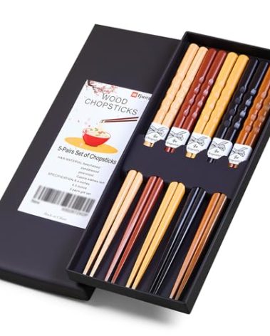 MFJUNS 5 Pairs Japanese Minimalist Reusable Chopsticks, 8.8 Inch Non-Slip Natural Wood Set - Ideal for Sushi, Noodles, Rice | Chopsticks Gift Set for Asian Cuisine Lovers