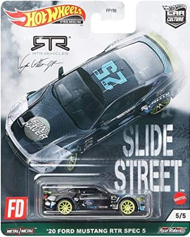 Hot Wheels Car Culture Circuit Legends Vehicles for 3 Kids Years Old & Up, Premium Collection of Car Culture 1:64 Scale Vehicles