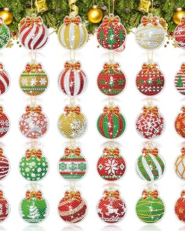 Quelay 30 Pcs Christmas Diamond Art Keychains Kits with Tools Christmas Balls Diamond Painting Key Chain Hanging Ornaments for Xmas Craft DIY Tree Decor Gift Wrap Tags Holiday Party Decor