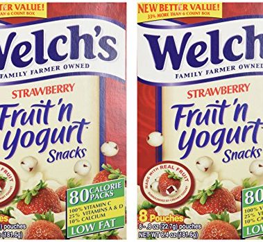 Welch's Strawberry Fruit'n Yogurt Snacks 8 Pouches (2 Pack - 16 Pouches Total)