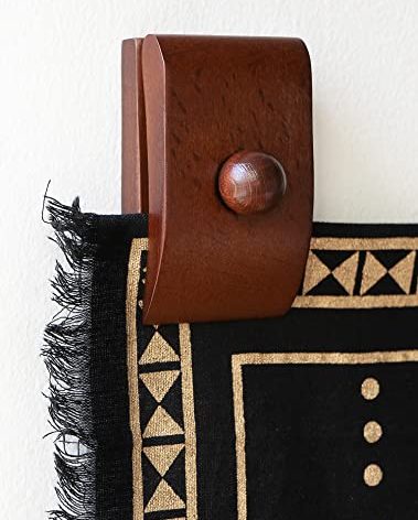 MOCTUS Quilt Hangers for Wall Display, Decorate with Blanket and Tapestry, Wooden Rug Hangers (Brown, 4 Large Clips with Hardware)