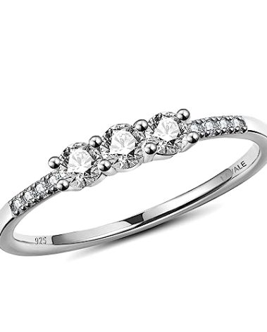 LAVALE Round Cut Moissanite Wedding Band for Women, Brilliant D Color VVS1 Clarity Classic Lab Created Diamond Wedding Rings 18K White Yellow Rose Gold Vermeil 4 Claw Knife Edge Moissanite Rings