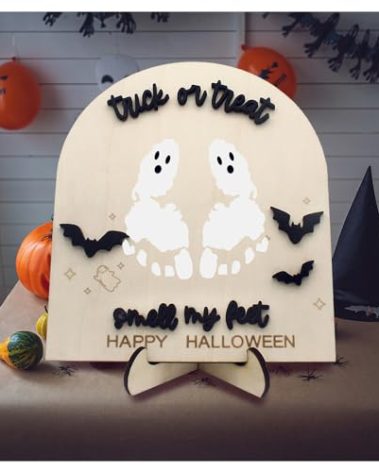 Halloween Baby Footprint Sign My First Halloween Footprint Keepsake Trick or Treat Smell My Feet Birth Announcement Spooky Season Gift My Little Boo Sign Craft Halloween Gifts (Trick or Treat)
