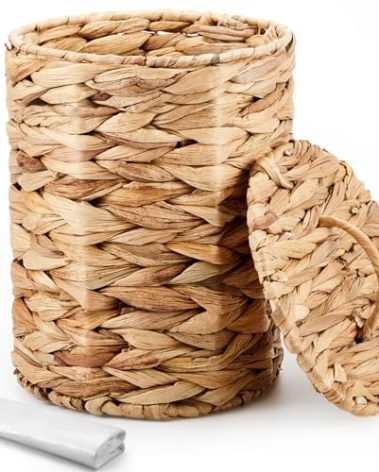 Ctosree 1.3 Gallons Small Trash Can with Lid Handle Boho Woven Braided Bathroom Waste Basket Trash Can with 100 Garbage Bags for Bedroom Office Laundry (Natural,Braided Wicker,Round)