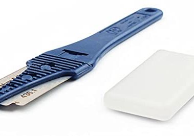 Mure & Peyrot Landaise Bread Lame Dough Scoring Tool- Scoring Knife for Artisan and Sourdough Bread Baking- Made in France- Features Protective Cover- Stainless Steel Blade