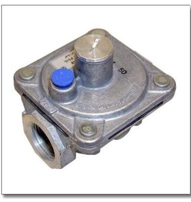 PITCO 1/2" NPT LP Gas Pressure Regulator 5" to 12" Water Column Range P5046655