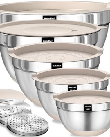 Umite Chef Mixing Bowls with Airtight Lids Set, 8PCS Stainless Steel Khaki Nesting Bowls with Grater Attachments, Kitchen Bowls with Non-Slip Bottoms, Size 5, 4, 3.5, 2, 1.5QT for Mixing & Serving