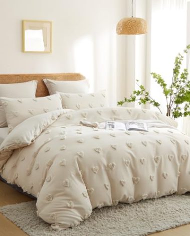 Nayoroom Boho Duvet Cover Set Queen Size Beige Tufted Chenille Cute Heart Love Textured Comforter Cover 3Pcs Luxury Soft Washed Microfiber Aesthetic Bedding with Zipper Closure for All Season
