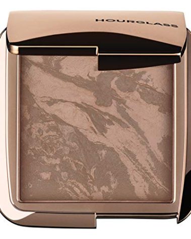 Hourglass Ambient Lighting Bronzer in Nude Bronze Light. Highlighting Bronzer for a Natural Sun-Kissed Glow. Vegan and Cruelty-Free.