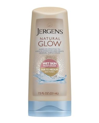 Jergens Natural Glow In Shower Lotion, Self Tanner for Fair to Medium Skin Tone, Sunless Tanning Wet Skin Lotion for Gradual, Flawless Color, 7.5 Ounce (Packaging May Vary)