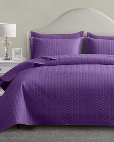 Maple&Stone Quilt Set California King Size, Lightweight Purple Bedspread Ultrasonic Chevron Pattern Light Coverlet for All Season Comforter Bedding Decor - 3 Piece Bed Cover Sets