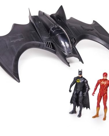 DC Comics, The Flash Ultimate Batwing Set The Flash and Batman Action Figures, 4-inch Playset Kids Toys for Boys and Girls 3 and Up