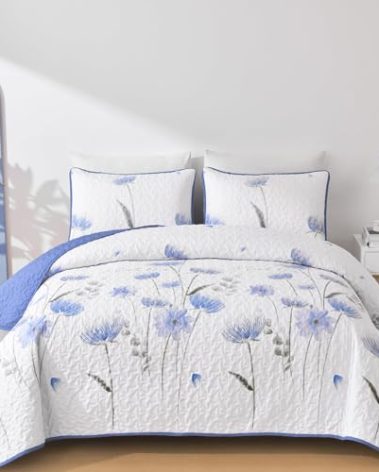 Dinjoy King Size Quilt Set Floral,3 Pieces Blue & White Quilts Coverlet Set Flower Bedspreads Bed Cover Lightweight Summer Quilt Cute Botanical Bedding Sets for King Bed (110"x90")