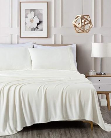 Chezmoi Collection Extra Soft Fleece Sheet Set Queen, Microplush Non-Pilling Velvety Bed Sheet, Deep Pocket - Lightweight All Season Warmth, Queen, Dove White