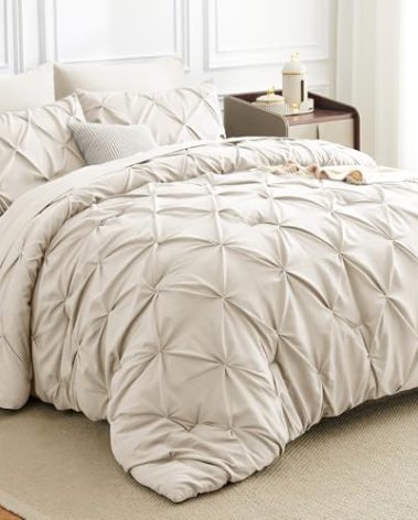 HIMEET Queen Comforter Set Beige, 7 Pieces Pintuck Bed in A Bag Queen Size Bedding, Soft Bed Set All Season Pinch Pleat Comforter Set with Sheets, Pillowcases & Shams