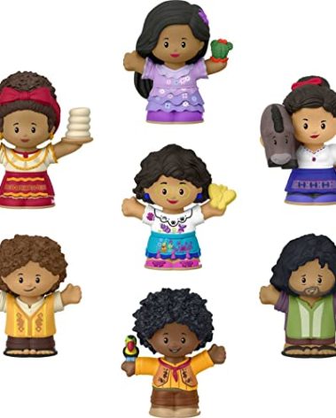 Fisher-Price Little People Toddler Toy Disney Encanto Figure Set, 7 Characters for Preschool Pretend Play Kids Ages 18+ Months (Amazon Exclusive)