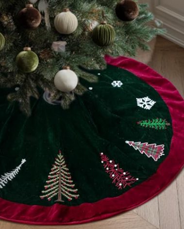 Soulchen 48 Inch Velvet Christmas Tree Skirt Dark Red and Green Large Plush Fur Skirt with Xmas Pine Tree Snowflake Embroidered for Vintage Farmhouse Rustic Holiday Party Decorations