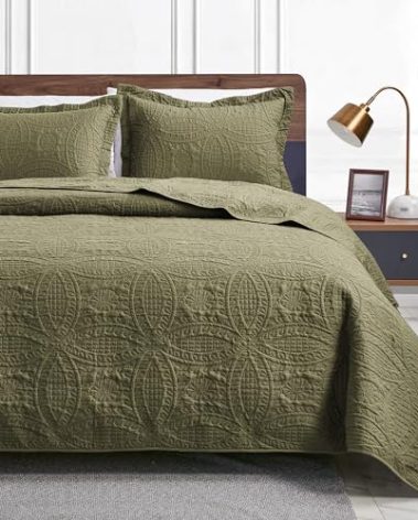 Love's cabin California King Size Quilt Bedding Set Green Bedspreads - Cal King Summer Lightweight Bedspread Comforter - Coin Pattern Coverlet for All Season - 3 Pieces (1 Quilt, 2 Pillow Shams)
