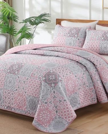 Dobuyly Pink Grey Quilt Set Queen Size, Boho Plaid Patchwork Bedspreads Coverlet Set, 3 Pieces Soft Lightweight Microfiber Summer Quilt Bedding Set for All Seasons 96"x90"
