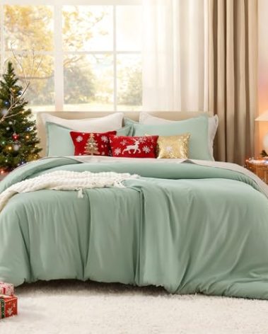 Litanika Oversized King Comforter Set 128x120, 3 Pieces Alaskan King Super King Plus Sage Green Lightweight Solid Bedding Set, All Season Fluffy Bed Set Quilt Blanket