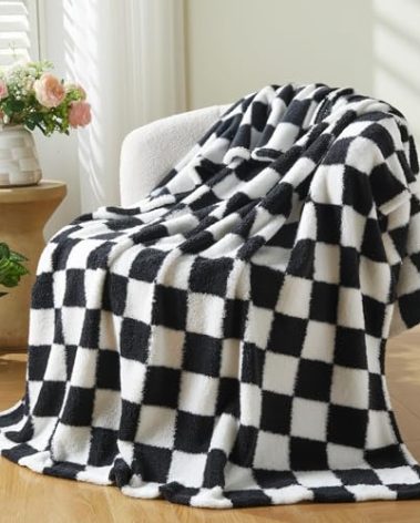NEWCOSPLAY Knitted Black White Checkered Blanket Super Soft Plush Throw for Couch Fuzzy Fluffy Microfiber Lightweight Blanket for Bed Sofa All Season Use (Black White, Throw(50"x60"))