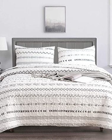 DURLENGEN White Quilt Set Queen Size 3Pcs,Bohemian Design with White & Black Geometric Pattern Printed on White, All Season Lightweight Bedspread Coverlet Sets(Queen 90x96,Boho White)