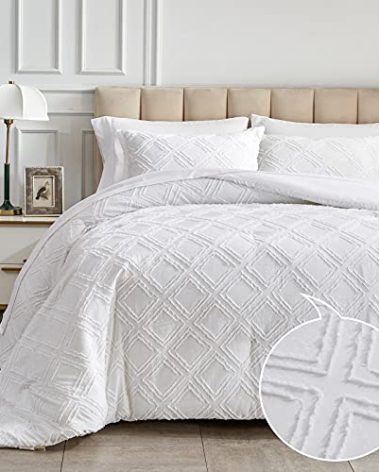 7 Pieces Tufted Bed in a Bag Queen Comforter Set with Sheets White, Soft and Embroidery Shabby Chic Boho Bohemian, Luxury Solid Color with Diamond Pattern, Jacquard Tufts Bedding Set for All Season