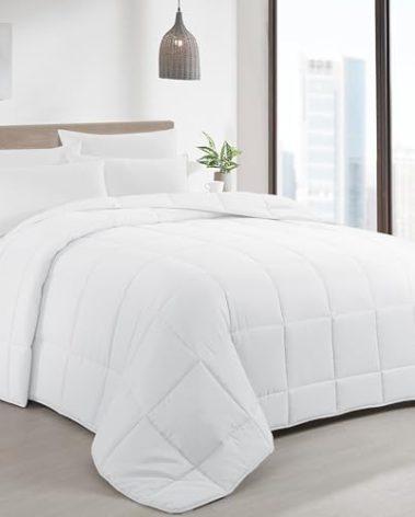 HOMBYS Oversized King Comforter 128x128, Lightweight Quilted Down Alternative Duvet Insert for All Season,White,8 Corner Tabs