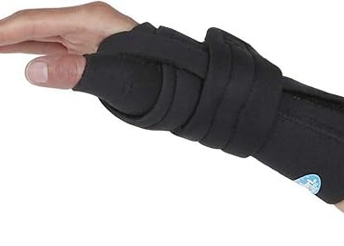 Comfort Cool Wrist Thumb CMC Restriction Brace. Right Medium.