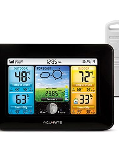 AcuRite Wireless Home Weather Station with Color Display, Indoor Outdoor Thermometer and Temperature Sensor (02077M)