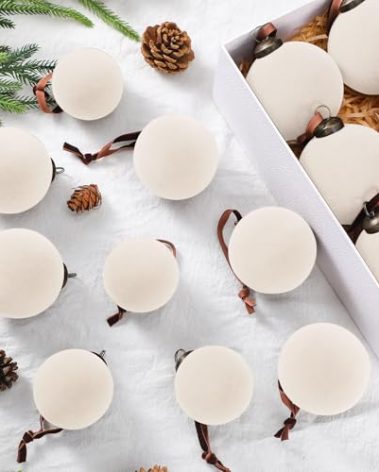 Foilswirl 18 Pcs Velvet Christmas Balls Bulk 3.15, 2.76, 2.36 Inch, Flocked Xmas Tree Ball Ornaments Plastic Velvet Christmas Ornaments Xmas Tree Hanging Decoration(Cream White)