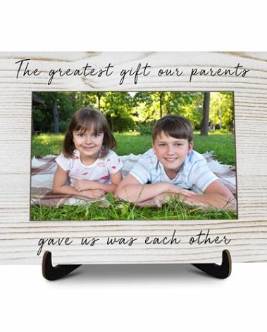 KFNER Sibling Picture Frame Gift, Wooden Photo Framed Gifts for Sister Brother Family, New Sibling Gifts Favors, The Greatest Gift Our Parents Gave us Was Each Other Photo Frames -04