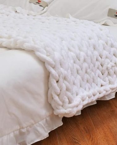 Chunky Knit Blanket Throw 40"×40", Hand Knitted Warm Chenille Throw Blanket, Home Decor Soft Thick Yarn Cable Knit Blanket, Soft Breathable Fleece Banket Christmas for Couch Bed Sofa Best Gift (White)