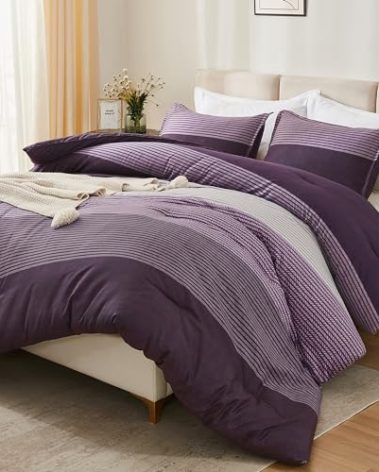 Litanika Comforter Set, Lightweight Colorblock Stripes Bedding Comforter Set, Fluffy Down Alternative Bed Set, Purple, Super King (120"x120")