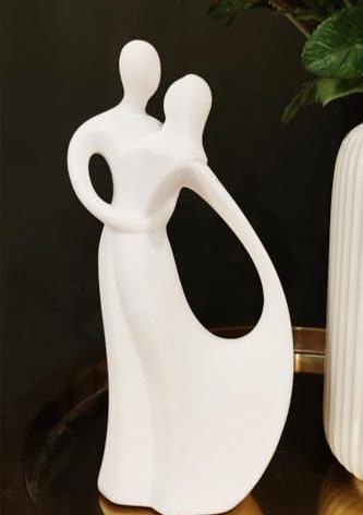 Insiswiner White Couple Statues Home Decor Ceramic Small Couple Statue Love Statues and Figurines Couple Gifts for Valentine