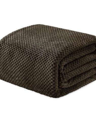 Exclusivo Mezcla Fleece Bed Blanket King Size, Super Soft and Warm Blankets for Couch, Sofa and Bed Waffle Textured, Cozy, Fuzzy and Lightweight (Coffee, 90x104 Inches)